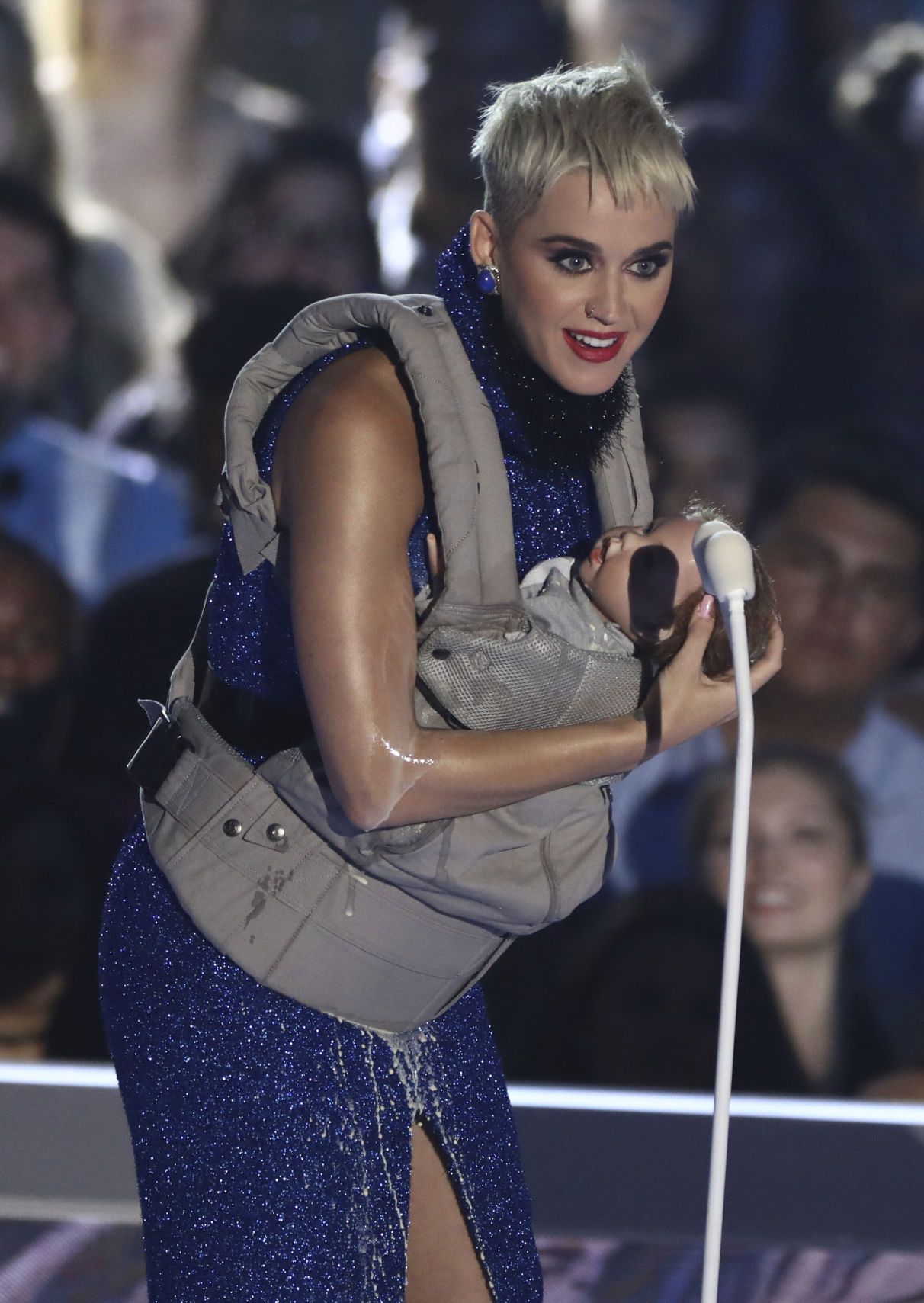 2017 MTV Video Music Awards - Show